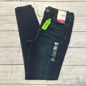 So High Rise Ultimate Jegging size 9/29w nwt